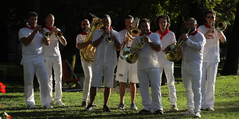 Brass Born Quintet, groupe de musique Film en représentation à Gironde - photo de couverture