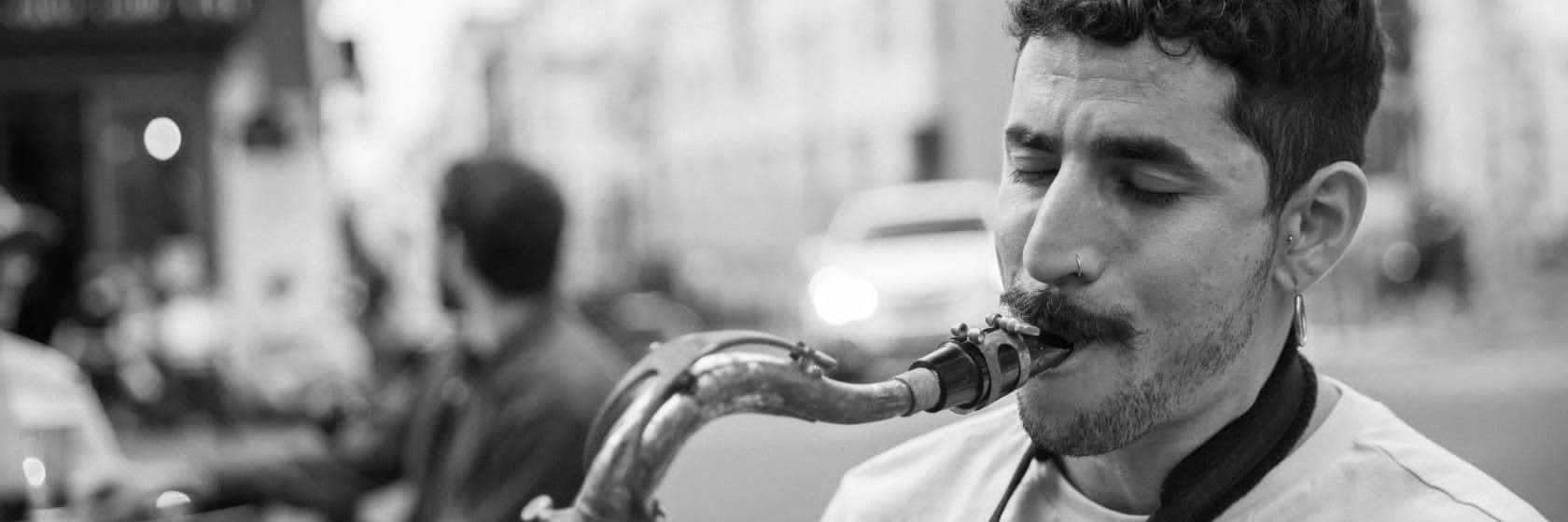 Sebastián Ochoa , musicien Saxophoniste en représentation à Paris - photo de couverture n° 1