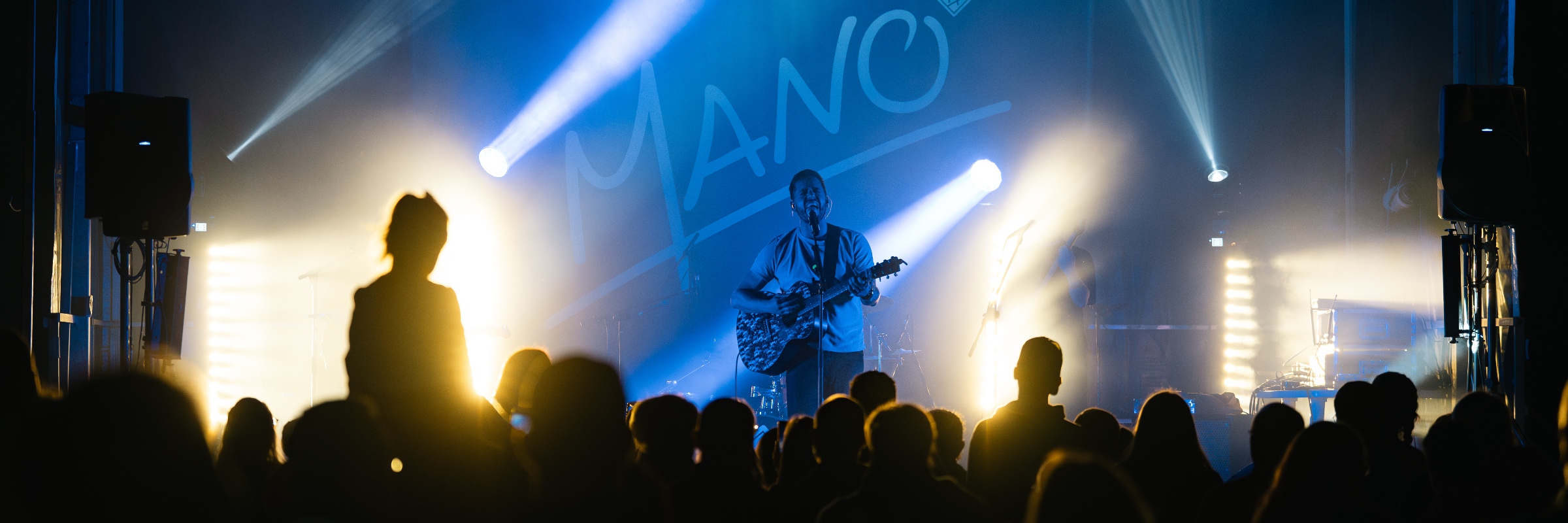 Mano, Chanteur Chanteur en représentation à Maine et Loire - photo de couverture n° 5