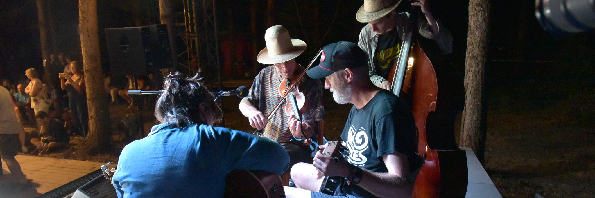 Carambolage, groupe de musique Folk en représentation à Oise - photo de couverture n° 3