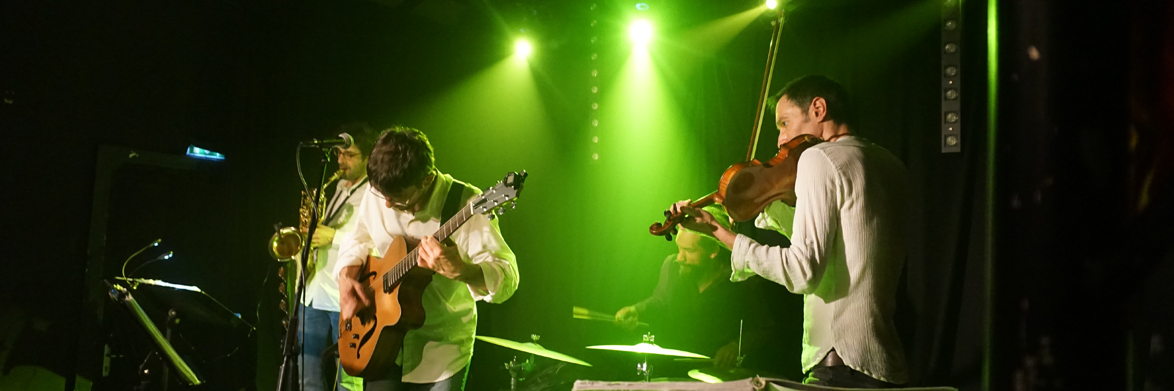 Bulles de swing, musicien Jazz en représentation à Calvados - photo de couverture n° 3