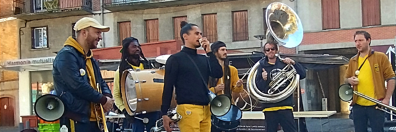 BOOM BOOM BRASS BAND, groupe de musique Fanfare en représentation à Haute Garonne - photo de couverture n° 1