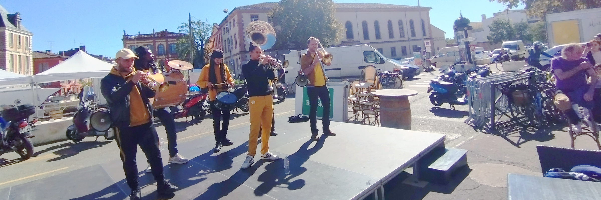 BOOM BOOM BRASS BAND, groupe de musique Fanfare en représentation à Haute Garonne - photo de couverture n° 3