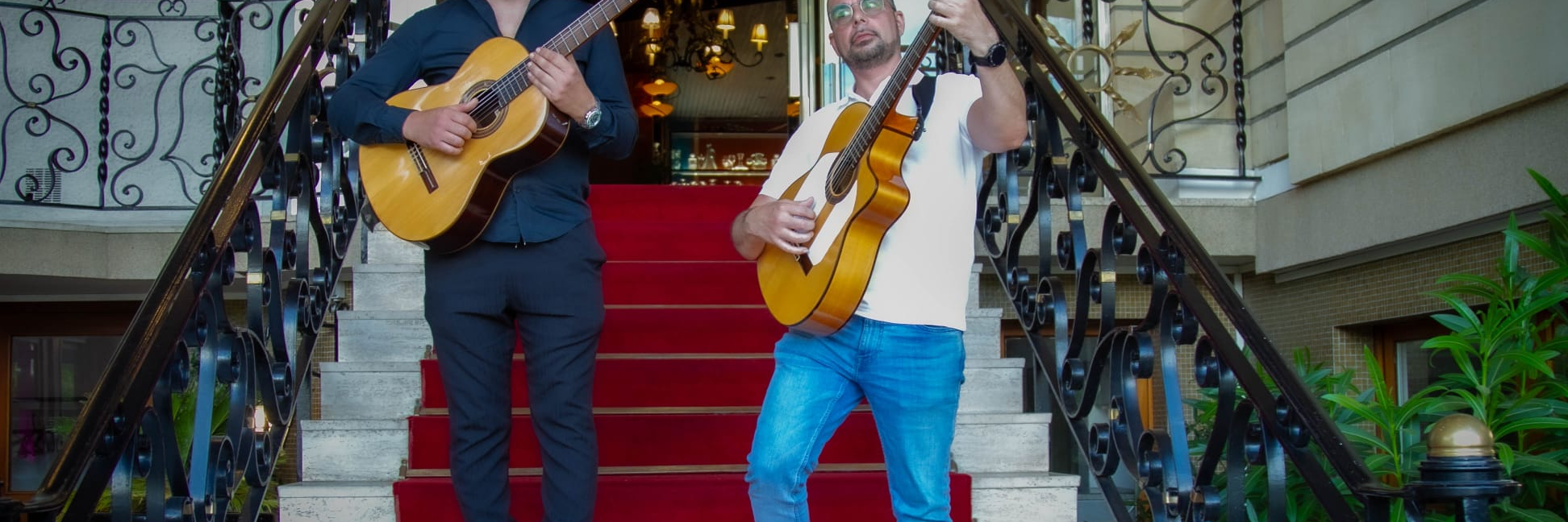 Manuel ORTEGA, musicien Acoustique en représentation à Val de Marne - photo de couverture n° 1