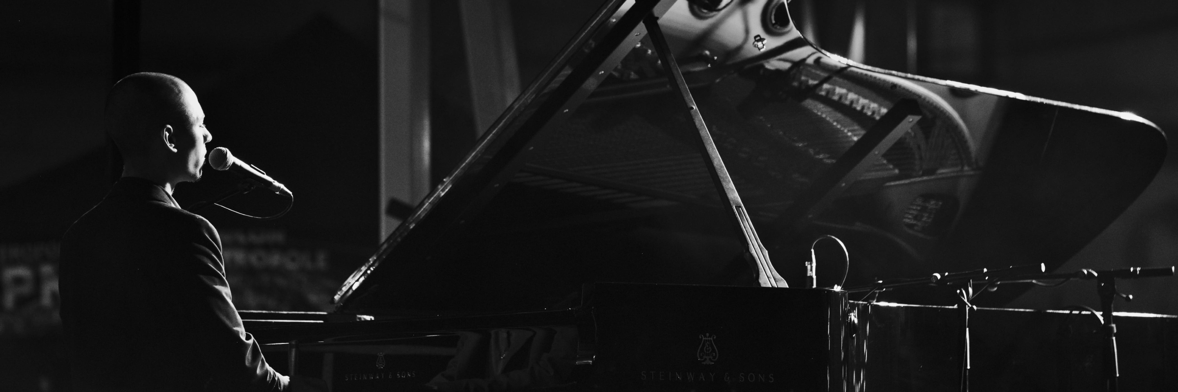 Pianiste | Nael El Boujarfaoui, musicien Pianiste en représentation à Ille et Vilaine - photo de couverture