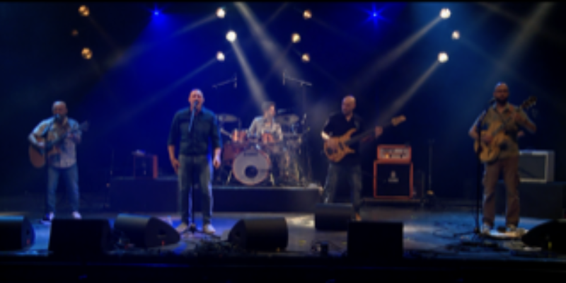 CARMELA, groupe de musique Rock en représentation à Essonne - photo de couverture