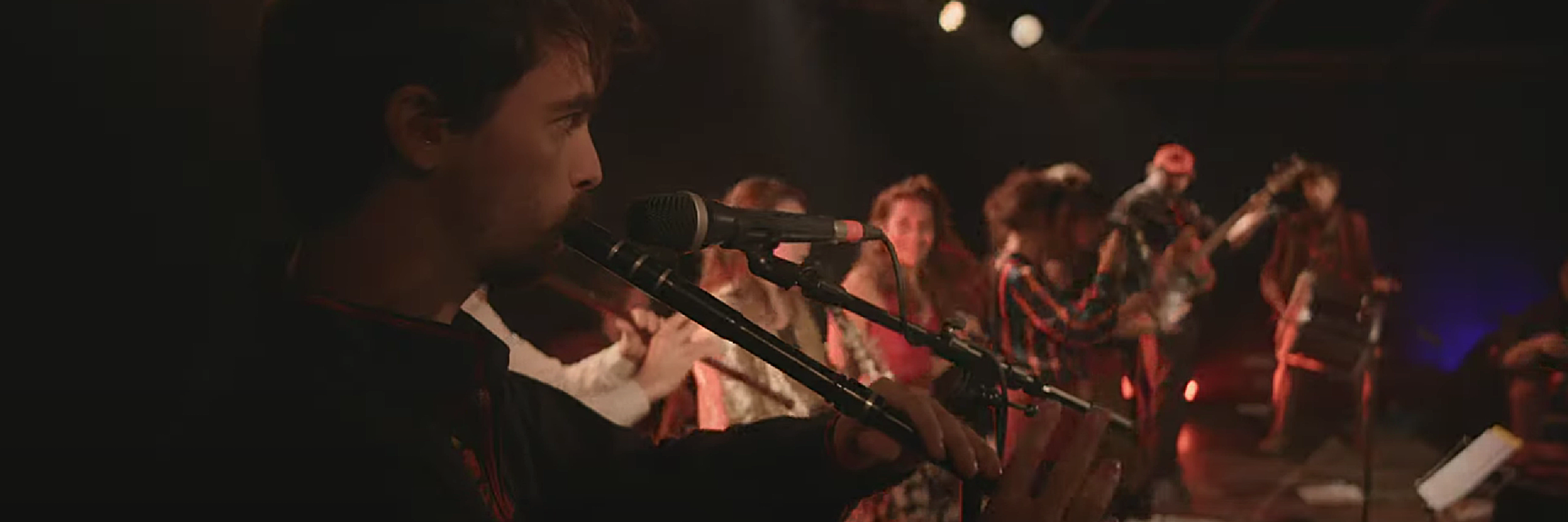 Théo Semet, musicien Musiques du Monde en représentation à Ariège - photo de couverture n° 4