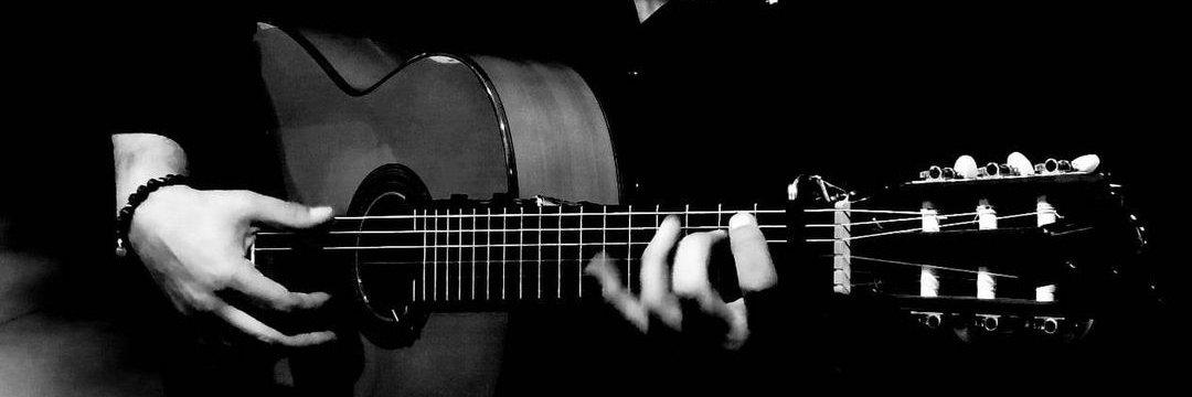 Sueño del Sol, musicien Guitariste en représentation à Aveyron - photo de couverture n° 1