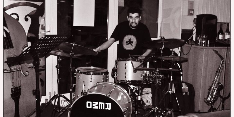 Jonathan Kahn, groupe de musique Jazz en représentation à Hauts de Seine - photo de couverture