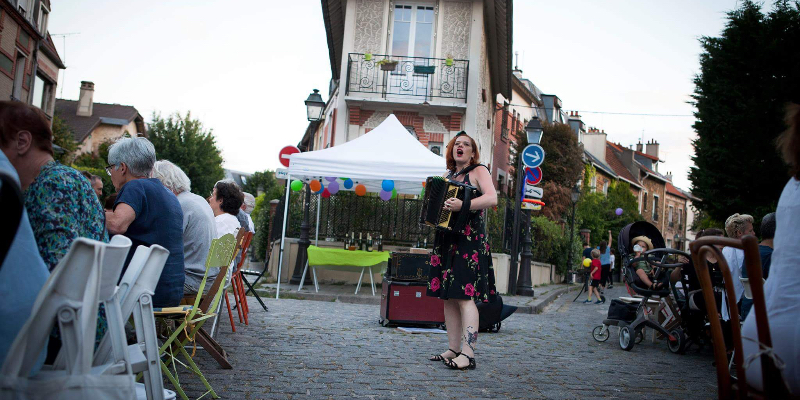 Fleur de Paris, musicien Chanteur en représentation à Sarthe - photo de couverture n° 3