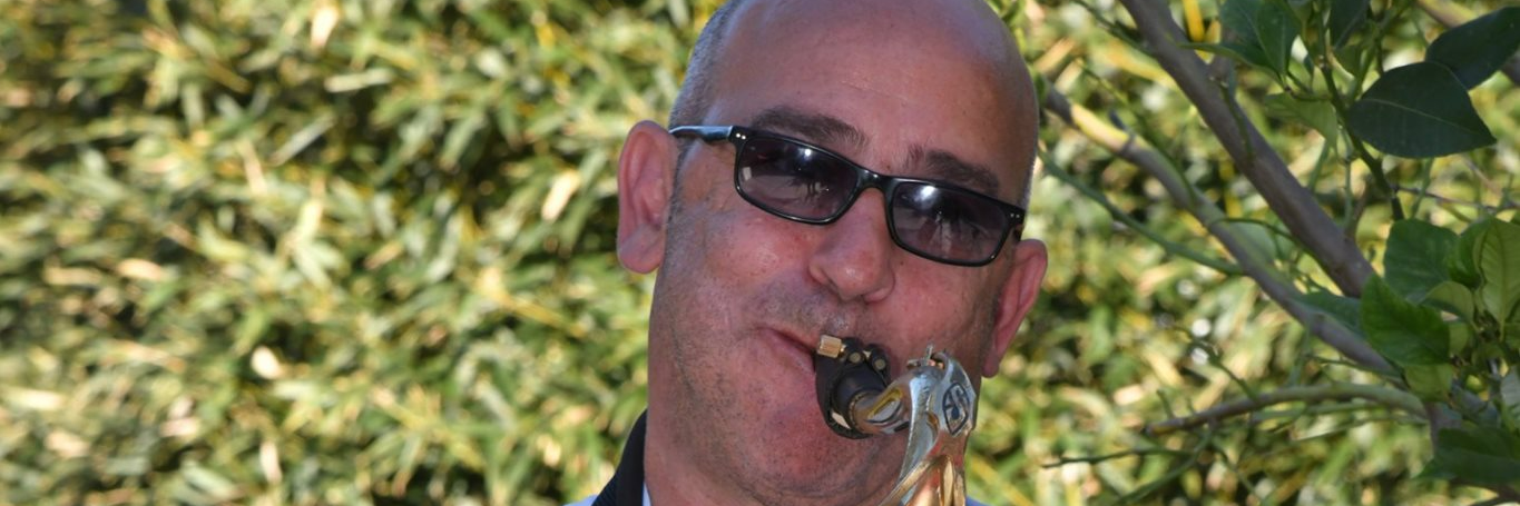 BR BAR sax, musicien Chanteur en représentation à Bouches du Rhône - photo de couverture n° 2