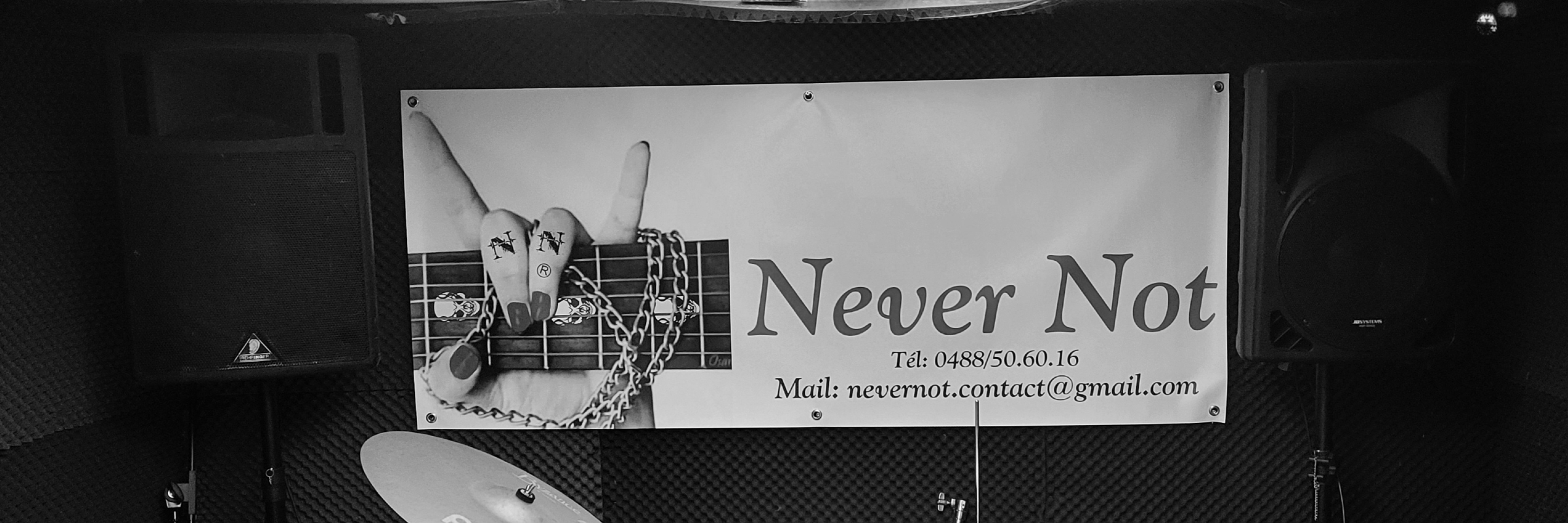 Never Not, groupe de musique Rock en représentation à Province de Hainaut - photo de couverture