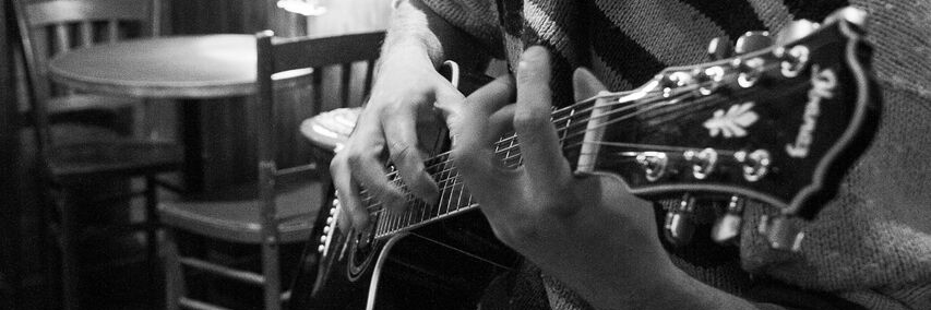 Lorn Sade, musicien Guitariste en représentation à Dordogne - photo de couverture n° 1
