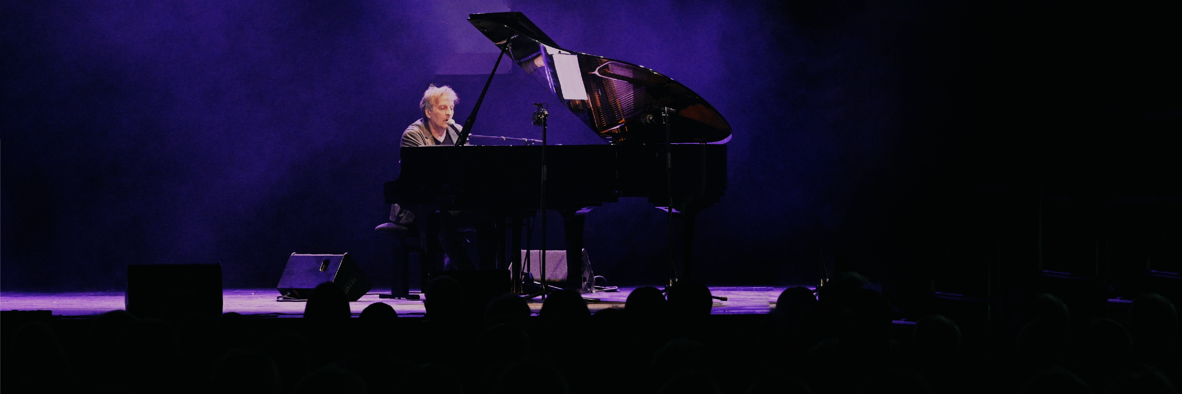Evi Ciglia, musicien Pianiste en représentation à Canton de Bâle-Ville - photo de couverture n° 1