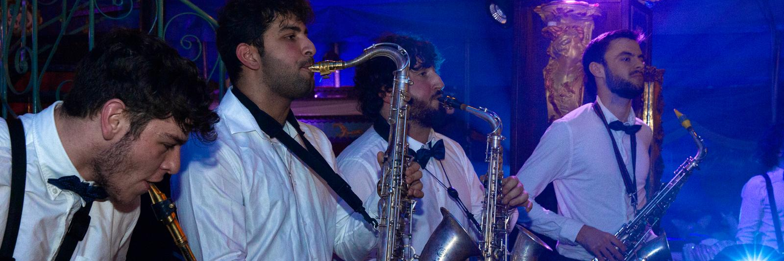 Southfully, groupe de musique Saxophoniste en représentation à Var - photo de couverture n° 1