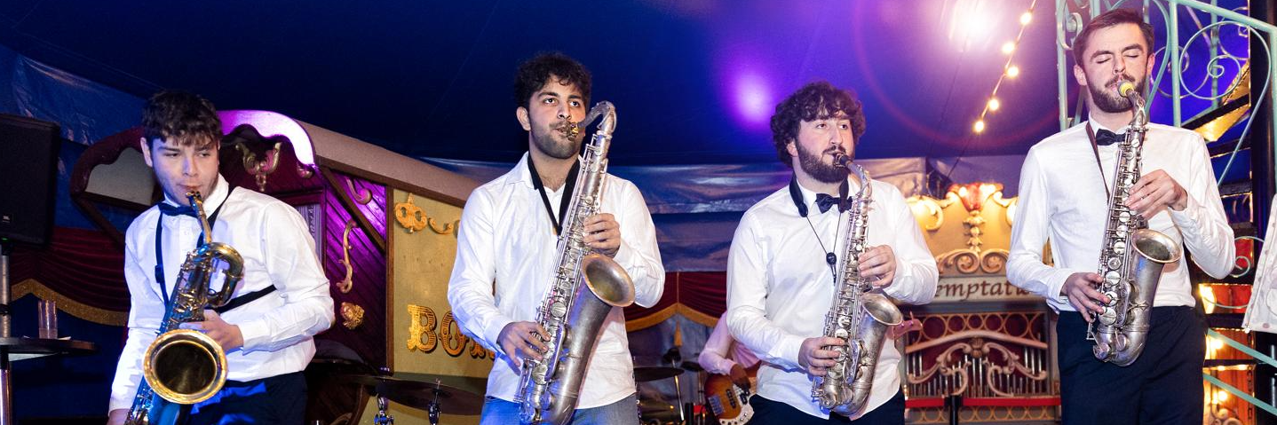 Southfully, groupe de musique Saxophoniste en représentation à Var - photo de couverture n° 2