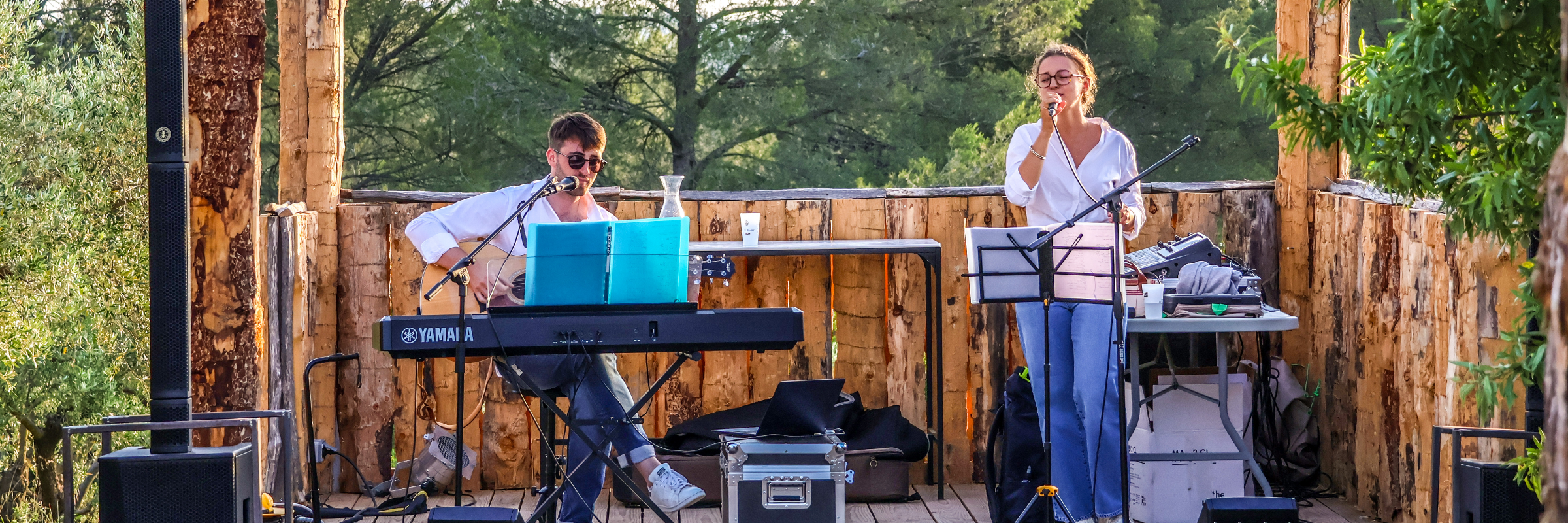 Natalène & Pierre-Roger, musicien Pianiste en représentation à Hérault - photo de couverture n° 1