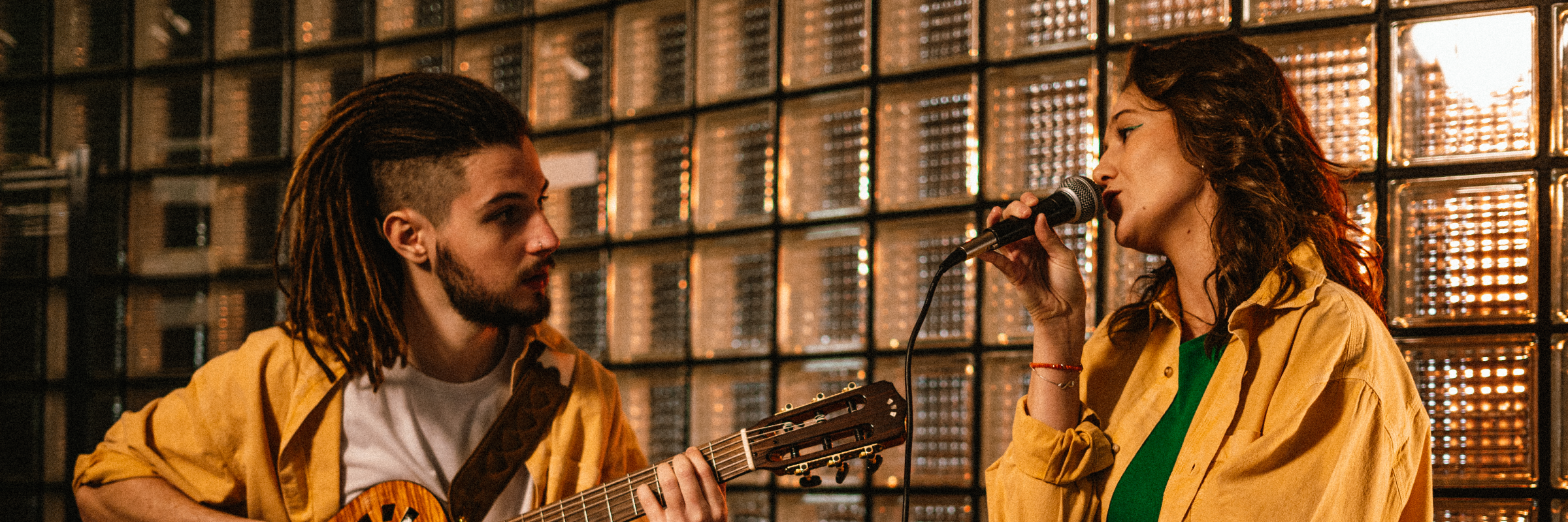 Malayerba , Chanteur Bossa Nova en représentation à Gironde - photo de couverture n° 2