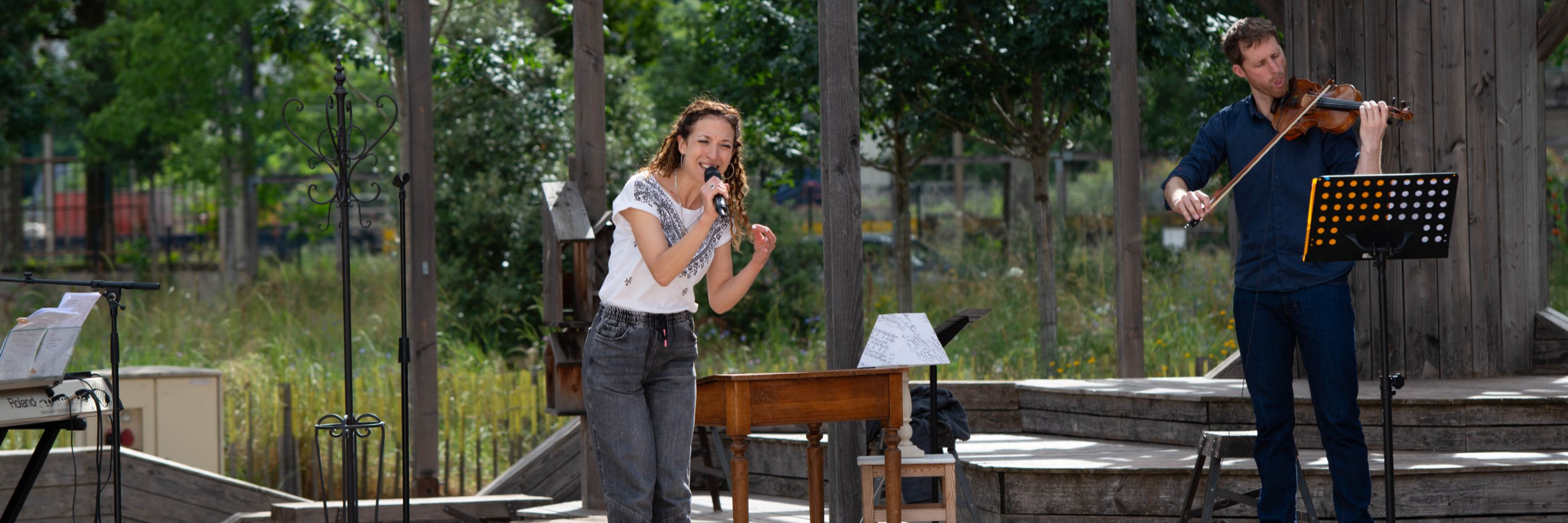 Névouchka, groupe de musique Jazz en représentation à Rhône - photo de couverture n° 3