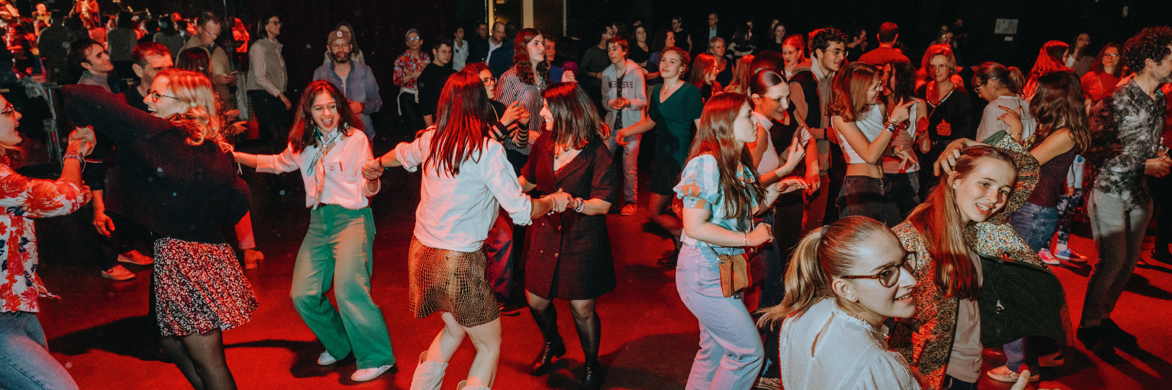 Yerba Mala  & Tres Raices, groupe de musique Latino en représentation à Hérault - photo de couverture n° 2