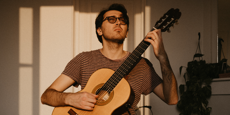 Nycollas Medeiros, musicien Guitariste en représentation à Val d'Oise - photo de couverture n° 2
