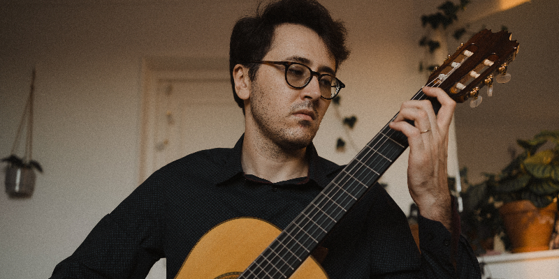 Nycollas Medeiros, musicien Guitariste en représentation à Val d'Oise - photo de couverture n° 1