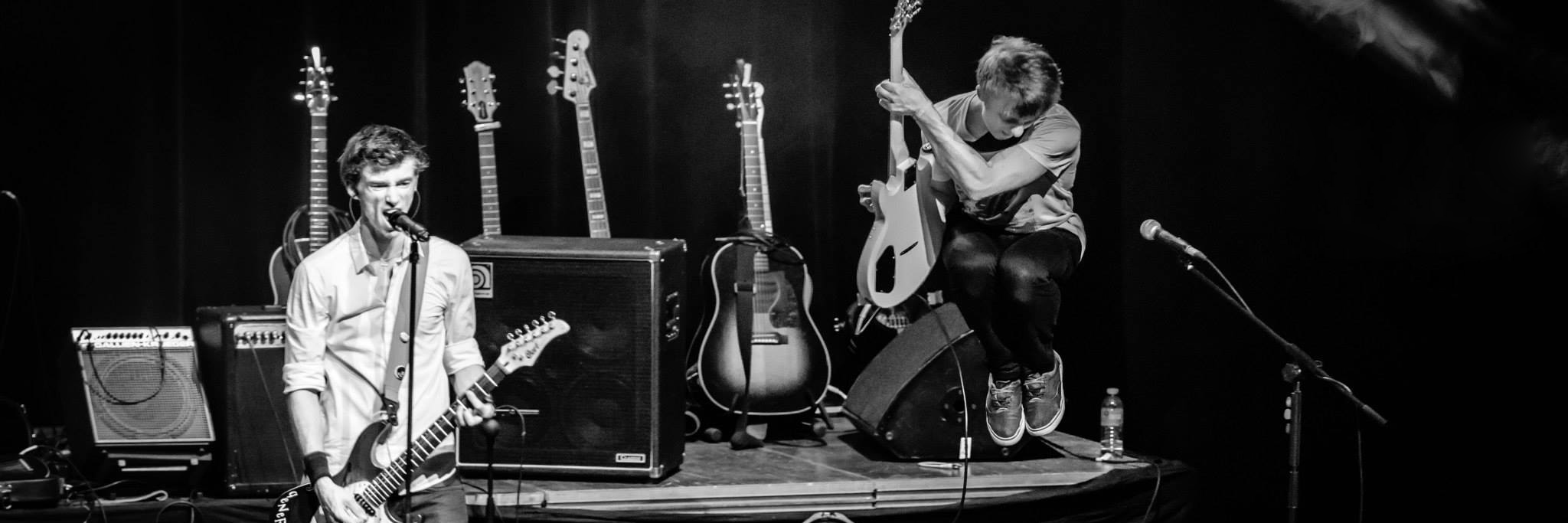 Slone Fire, groupe de musique Rock en représentation à Pas de Calais - photo de couverture n° 2