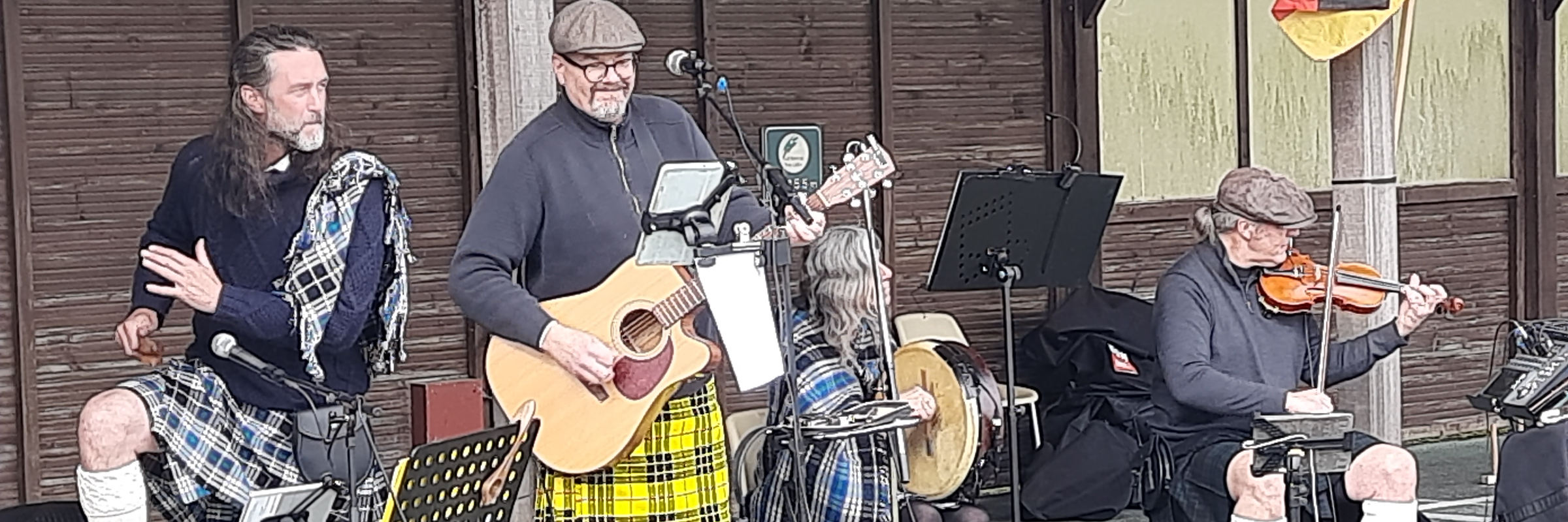 O Bangor's Bangers, groupe de musique Irlandaise en représentation à Yvelines - photo de couverture n° 5