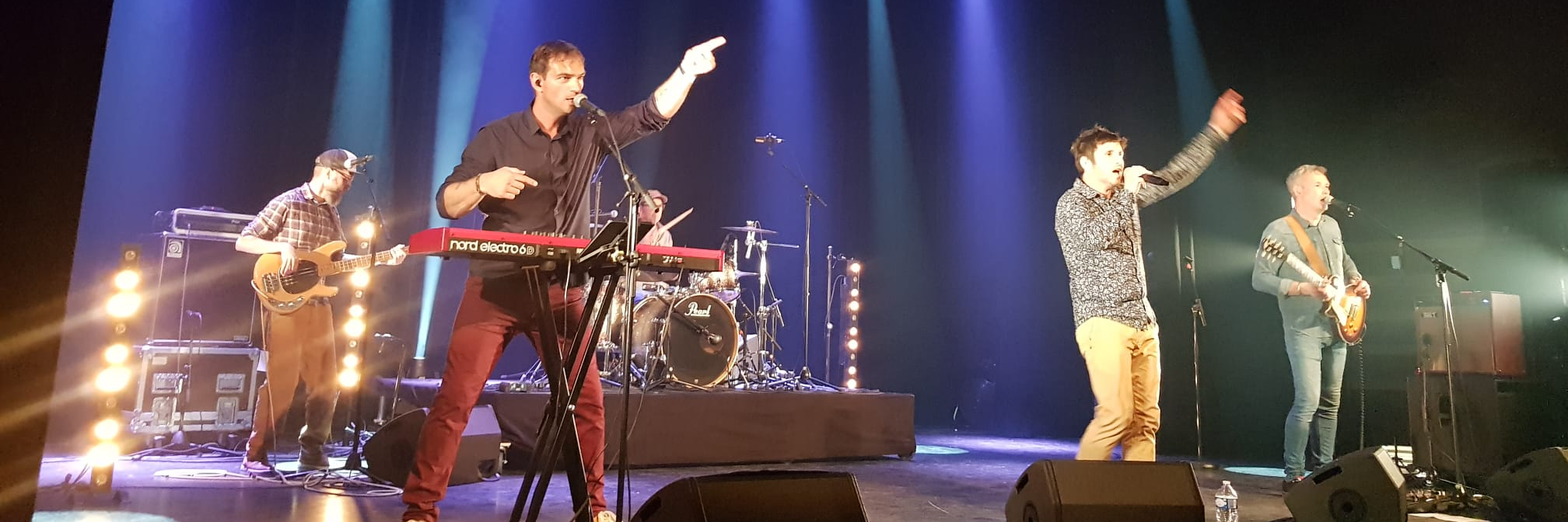 KOMBO LOCO, groupe de musique Rock en représentation à Pyrénées Atlantiques - photo de couverture