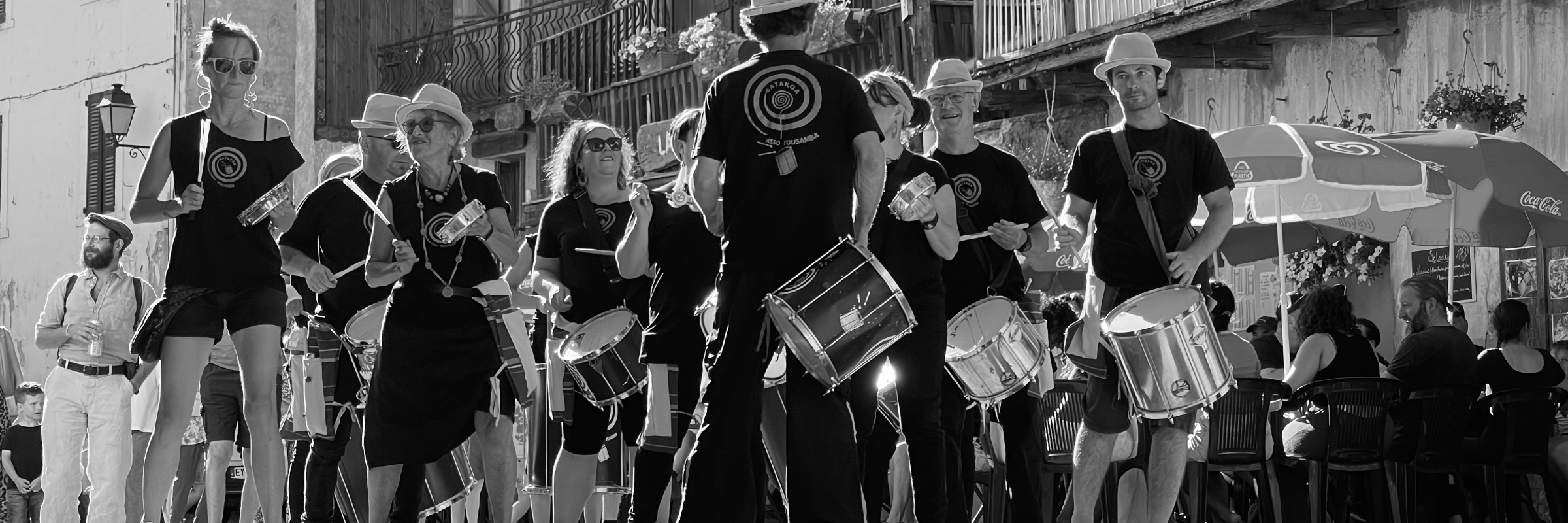 TOUSAMBA Batucada, groupe de musique Fanfare en représentation à Hautes Alpes - photo de couverture n° 2