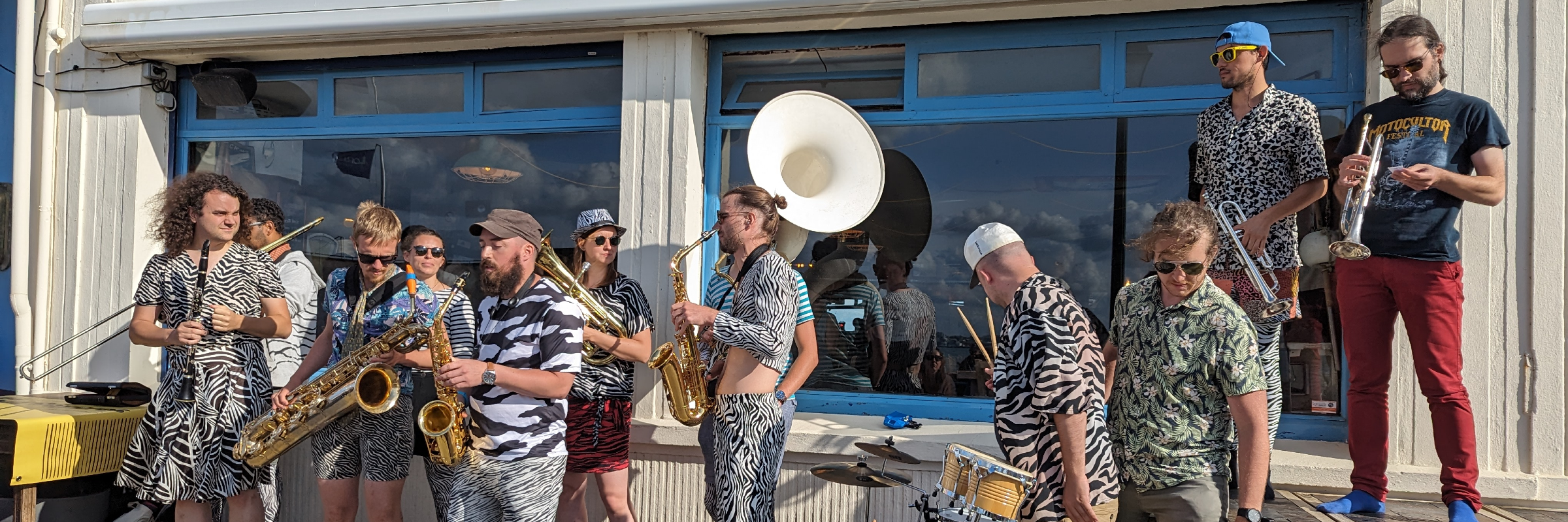 Zebra Rayures, groupe de musique Fanfare en représentation à Paris - photo de couverture n° 1