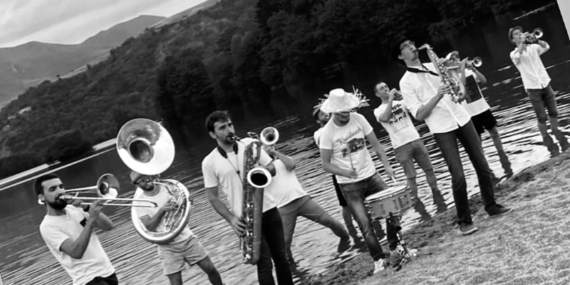 MagmatiK Brass Band, groupe de musique Fanfare en représentation à Puy de Dôme - photo de couverture n° 2