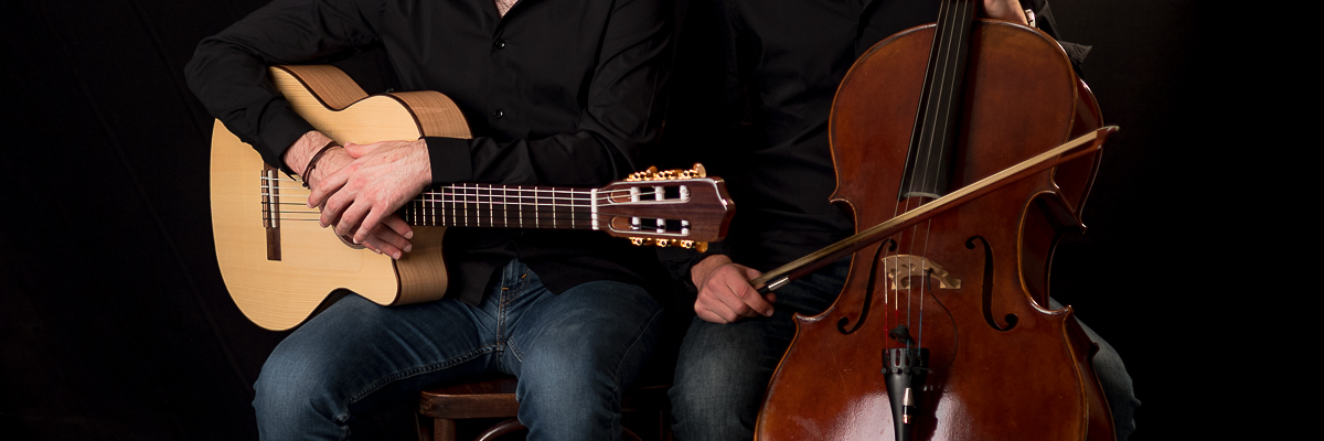 Baptiste & Esteban, musicien Chanteur en représentation à Bouches du Rhône - photo de couverture n° 1