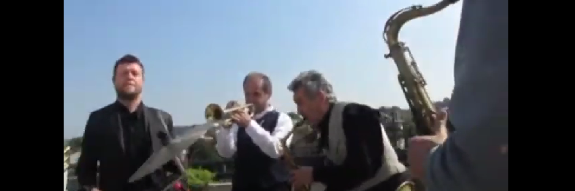 Les pouets Disparus, groupe de musique Fanfare en représentation à Paris - photo de couverture n° 2