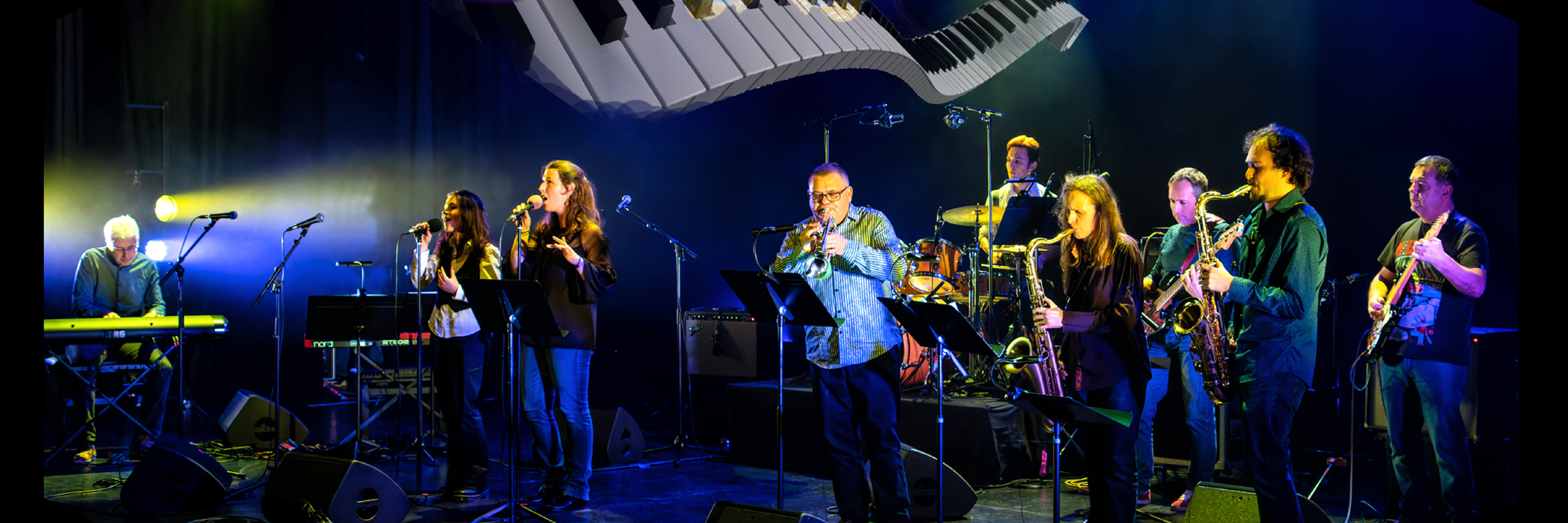 LaSoulRevue, groupe de musique Soul en représentation à Essonne - photo de couverture