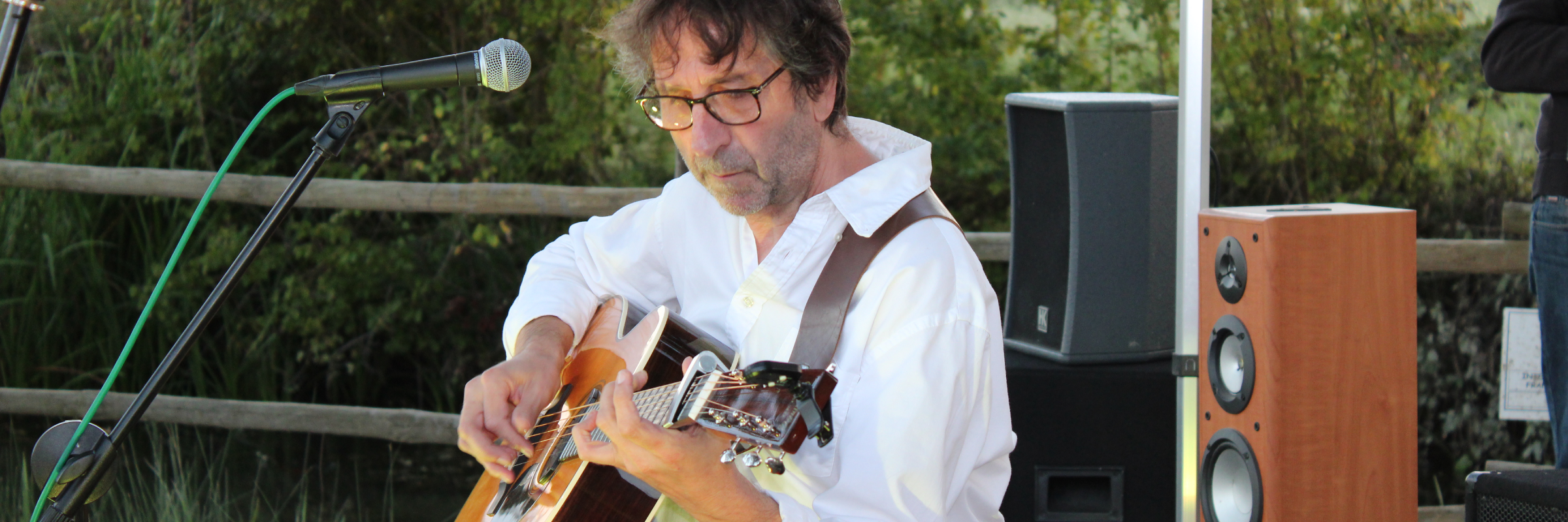 Franck Morisset , musicien Guitariste en représentation à Gironde - photo de couverture n° 2