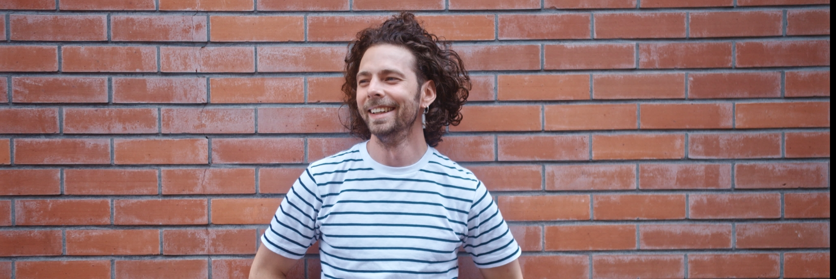 Valentin Delbrel , musicien Chanteur en représentation à Paris - photo de couverture n° 3