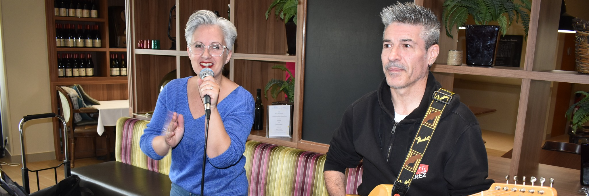 Duo Rétro Toujours, musicien Chanteur en représentation à Marne - photo de couverture