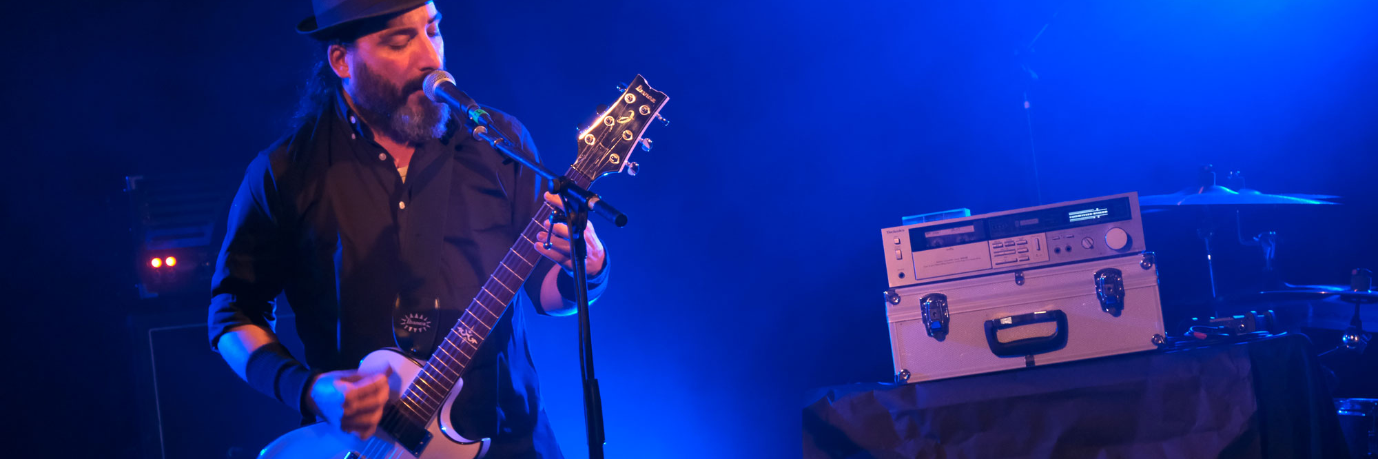 Larmor Light, musicien Rock en représentation à Seine Maritime - photo de couverture