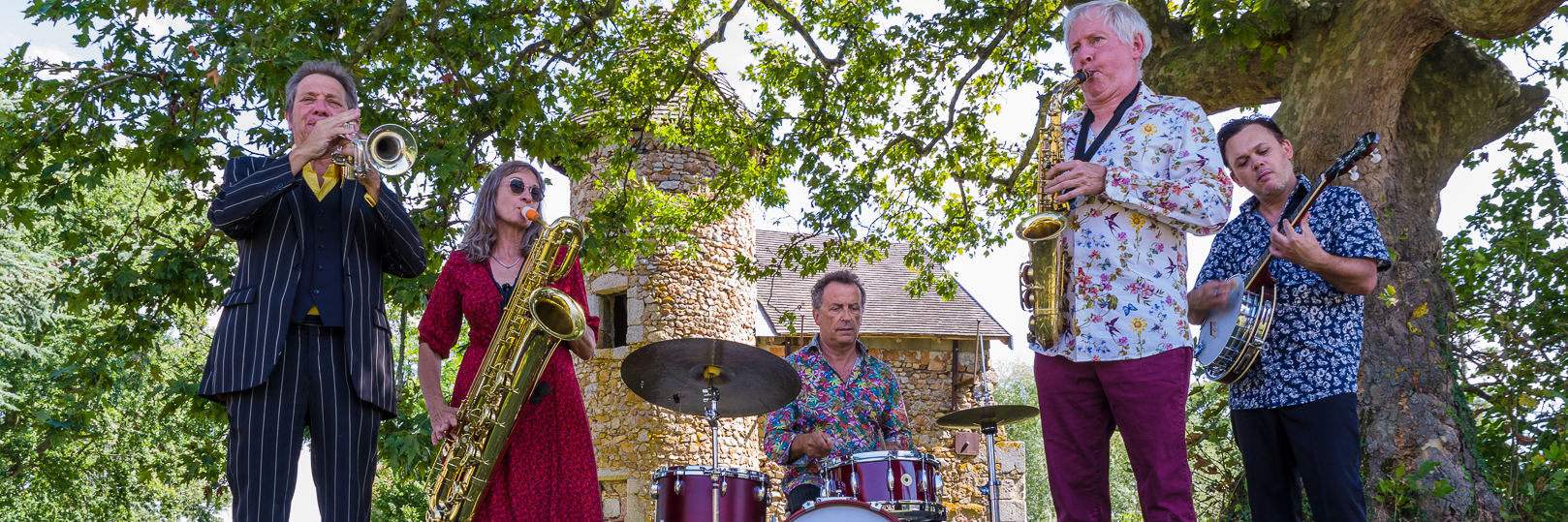 Les Patatistes, groupe de musique Jazz en représentation à Creuse - photo de couverture n° 1