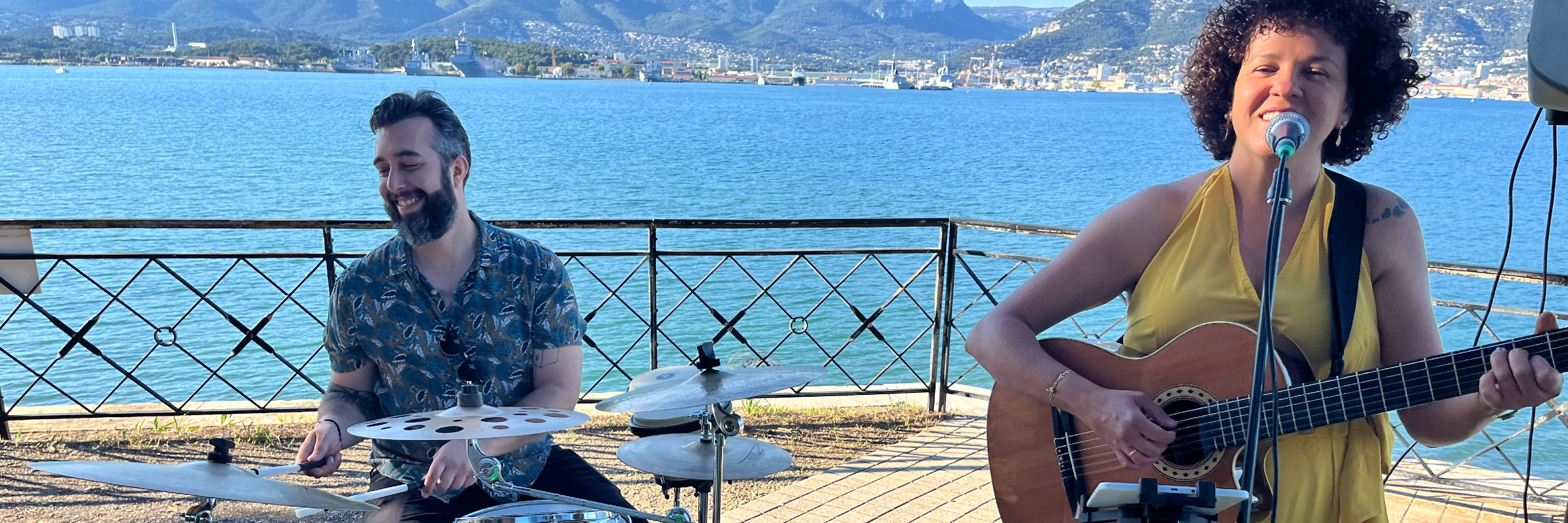 Sur Un Air Brésilien , Chanteur Chanteur en représentation à Var - photo de couverture n° 3