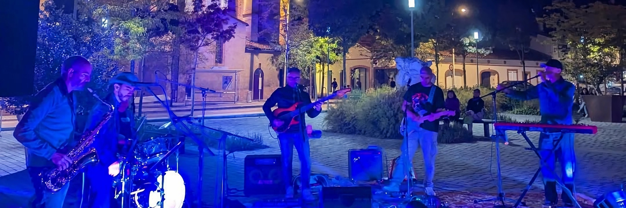 Groove Hunters, Groupe de Musique Funk en représentation à Haute Garonne - photo de couverture n° 3