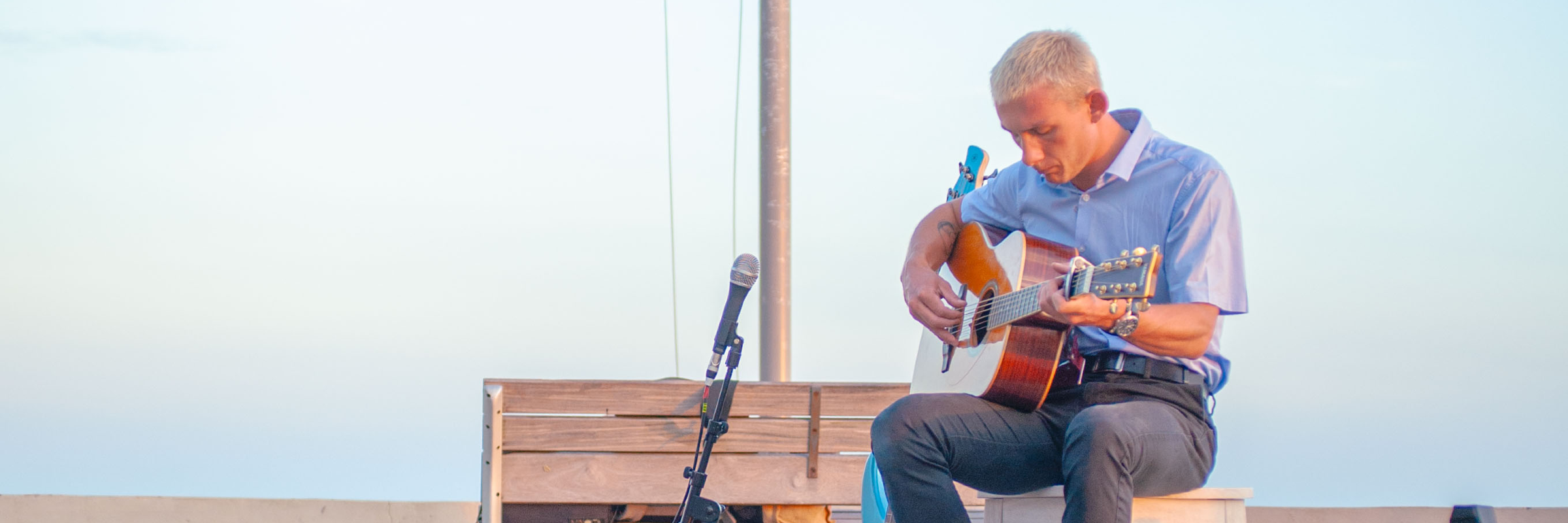 Lift Musique, Musiciens Guitariste en représentation à Vendée - photo de couverture n° 4