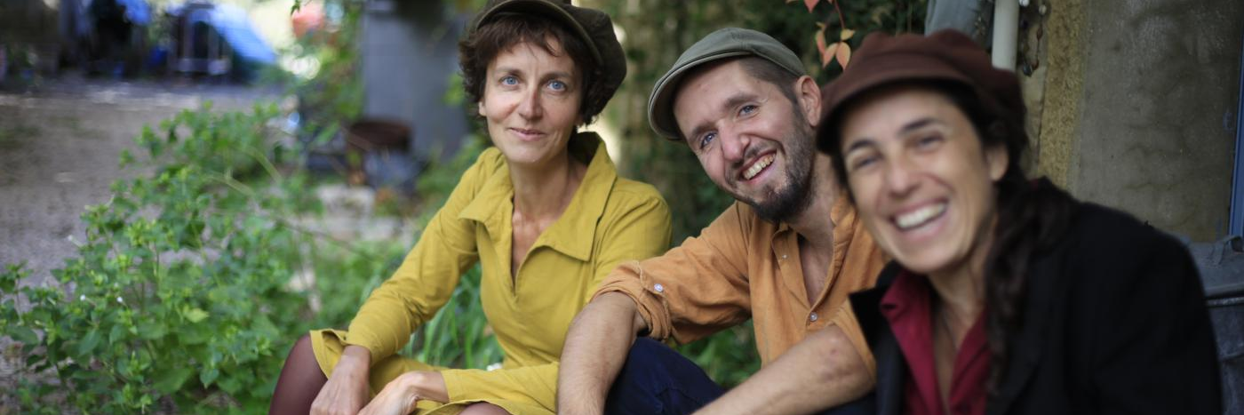 Anne Fard, Groupe de Musique Violoncelliste en représentation à Gard - photo de couverture n° 5