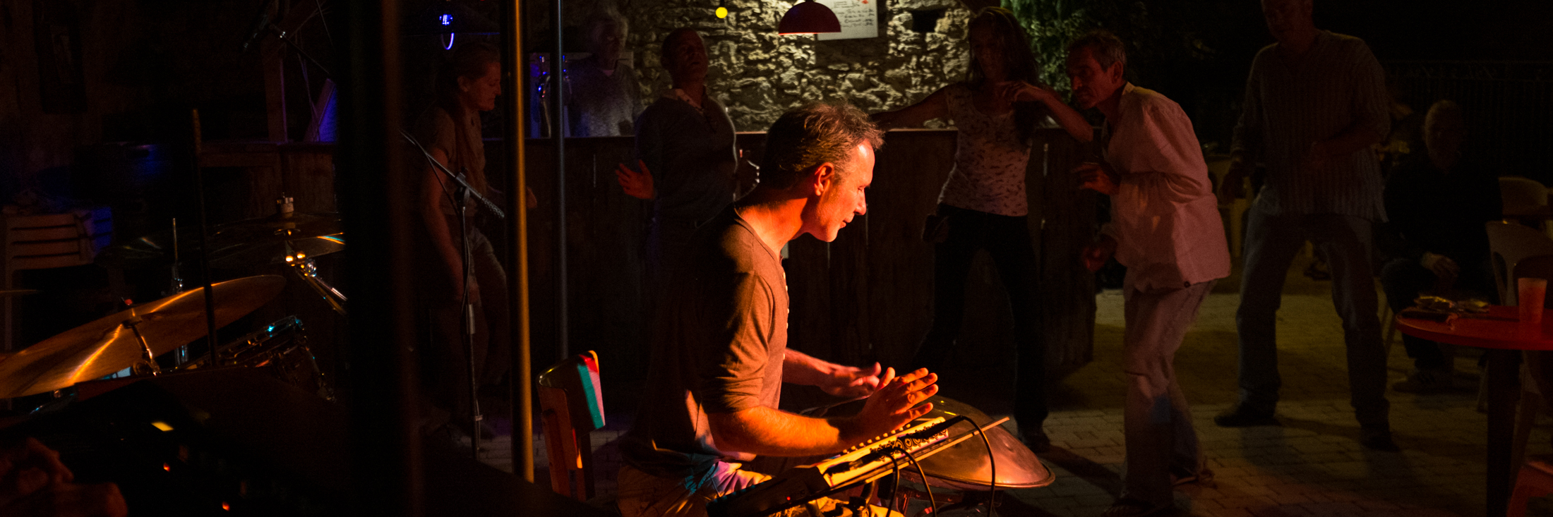 Fabrice Handpan, Musiciens Acoustique en représentation à Aude - photo de couverture n° 3