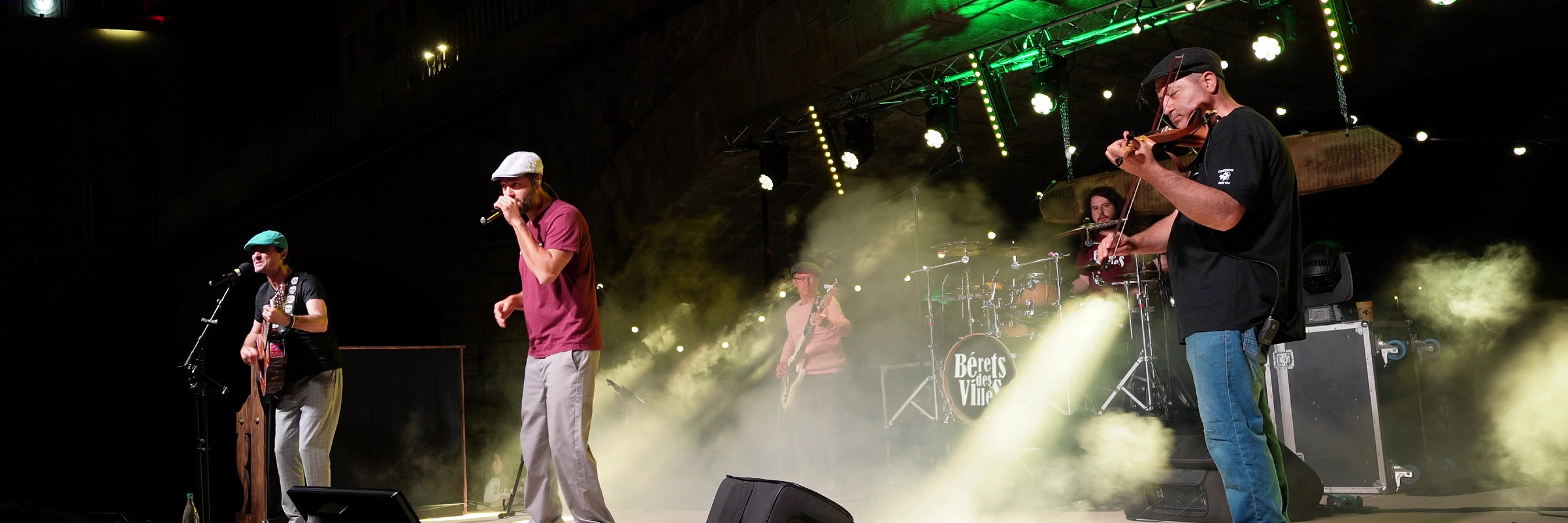 Bérets des Villes, Chanteur Chanteur en représentation à Ardèche - photo de couverture n° 2