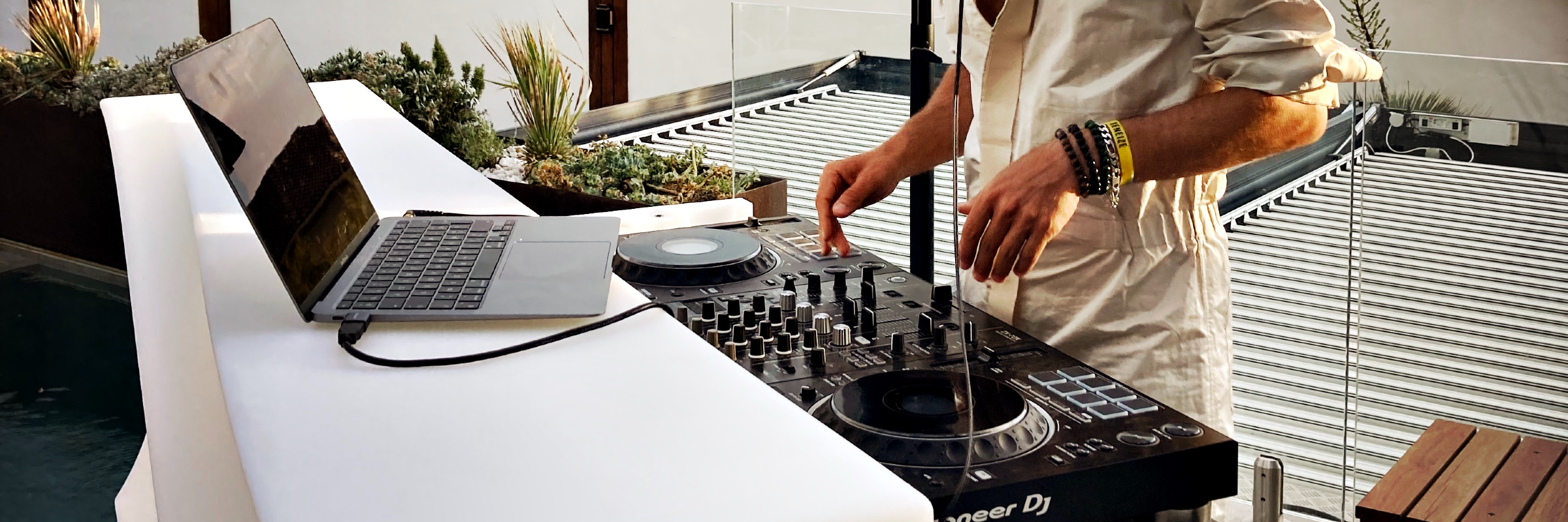 PRANA, DJ DJ en représentation à Hérault - photo de couverture n° 5