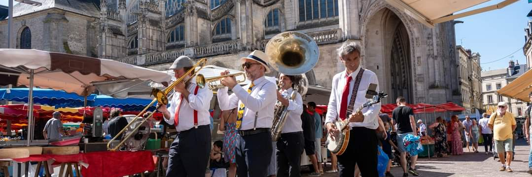 Dry Bayou, Fanfare Jazz en représentation à Paris - photo de couverture n° 4