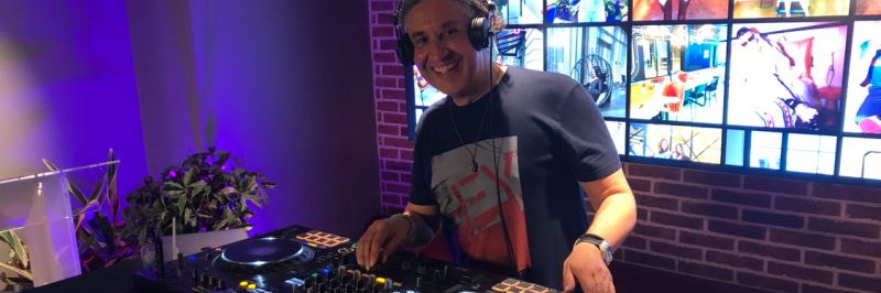 Alex Soma , DJ DJ en représentation à Nord - photo de couverture