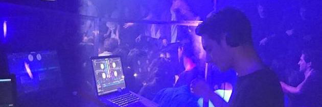 Frank Merry, DJ DJ en représentation à Paris - photo de couverture n° 1